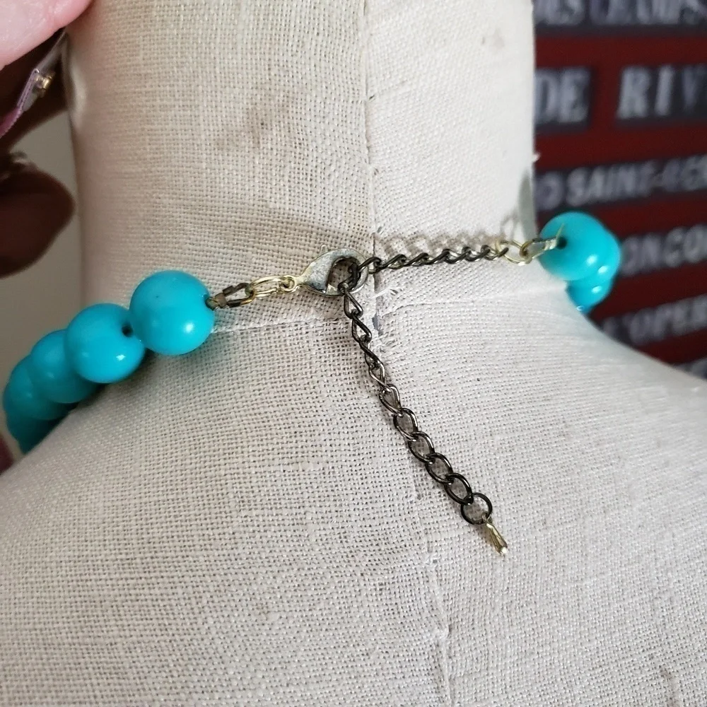 Vintage Turquoise blue statement necklace